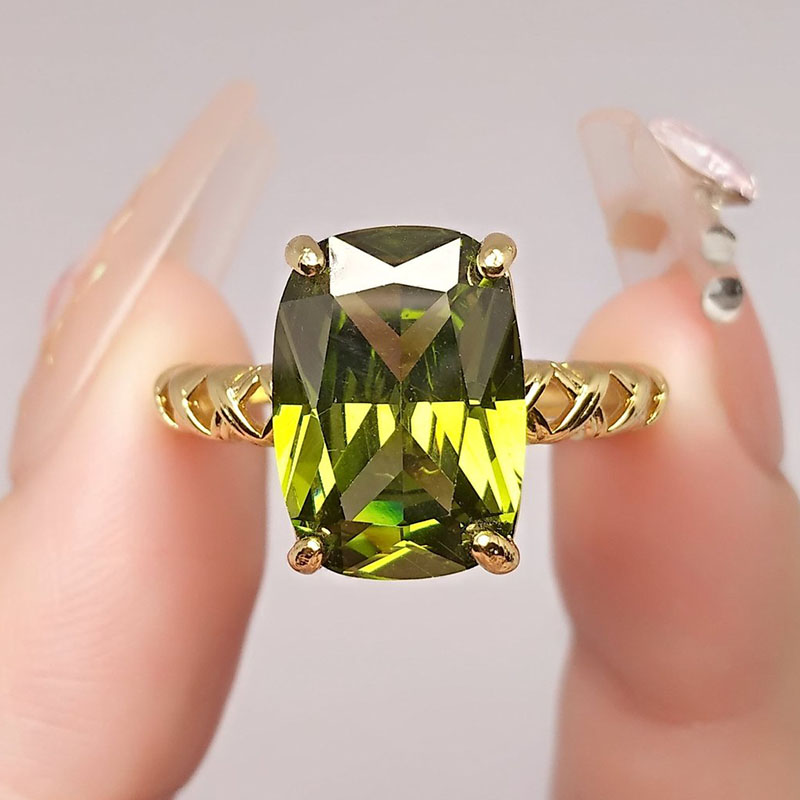 Olive Green Crystal Square Sto - Birthstone Ring Set recension och pris