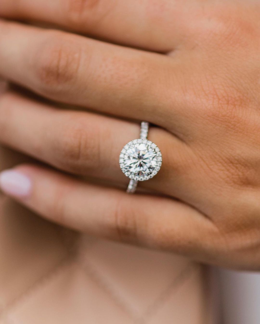 2.5CT Lab‑Created Moissanite W - Moissanite Ring recension och pris