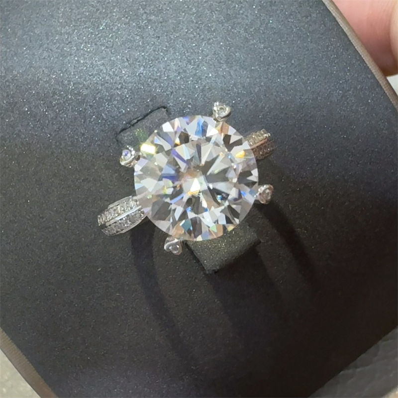 New 5 Carat D Color VVS1 Moiss - Moissanite Ring recension och pris